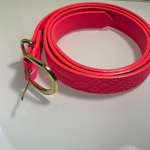 Stylish Snake-Print Belt. Size: Small-Petite Medium